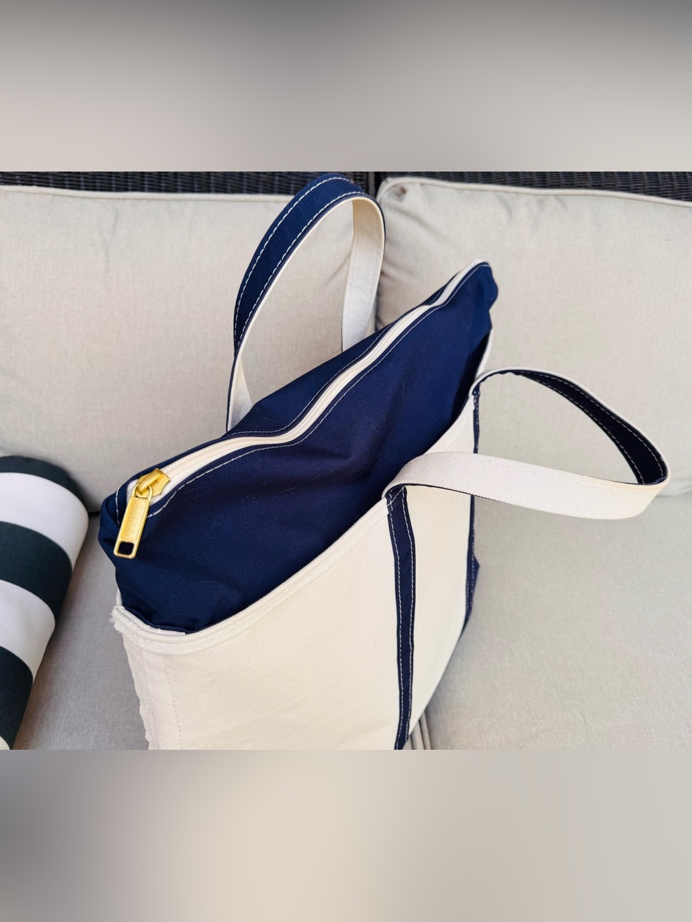 L.L. Bean Boat and Tote Zip Top with Navy Trim, Large - Picture 12 of 16